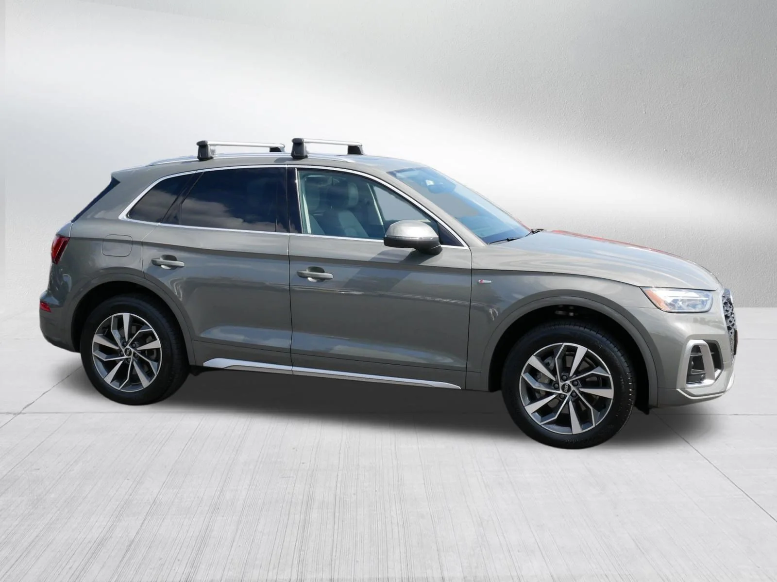 Used 2023 Gray Audi S line Premium image 8