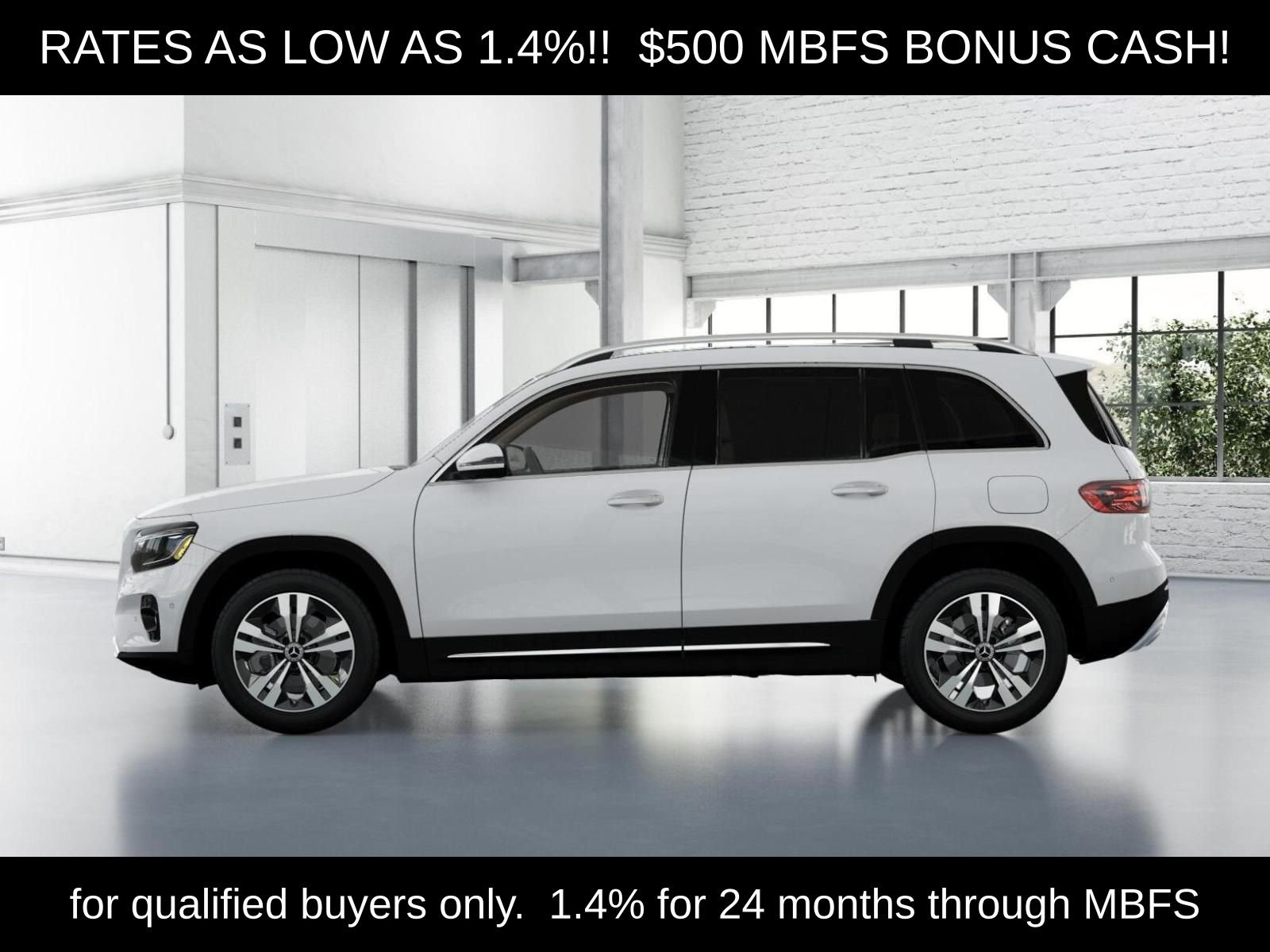 Used 2026 Polar White Mercedes-Benz GLB 250 image 37