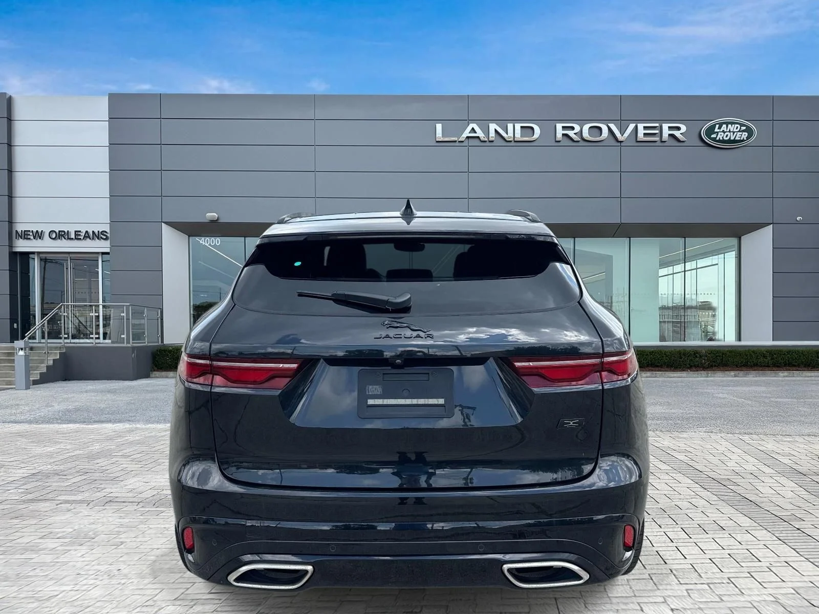 New 2026 Santorini Black Jaguar P400 R-Dynamic S image 6