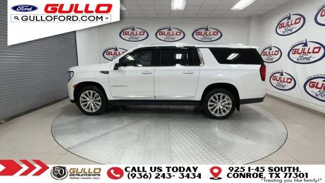Used 2022 White Frost Tri-Coat GMC Denali image 5