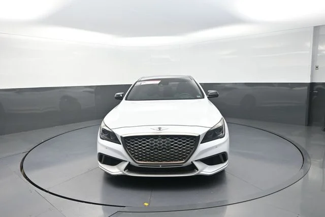 Used 2018 White Genesis 3.3T Sport image 31
