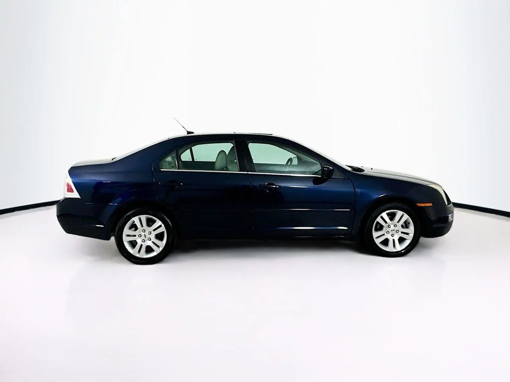 Used 2009 Blue Ford SEL image 8