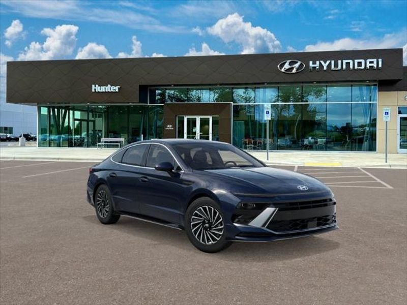 Certified Used 2026 Carbon Blue Hyundai SEL image 2