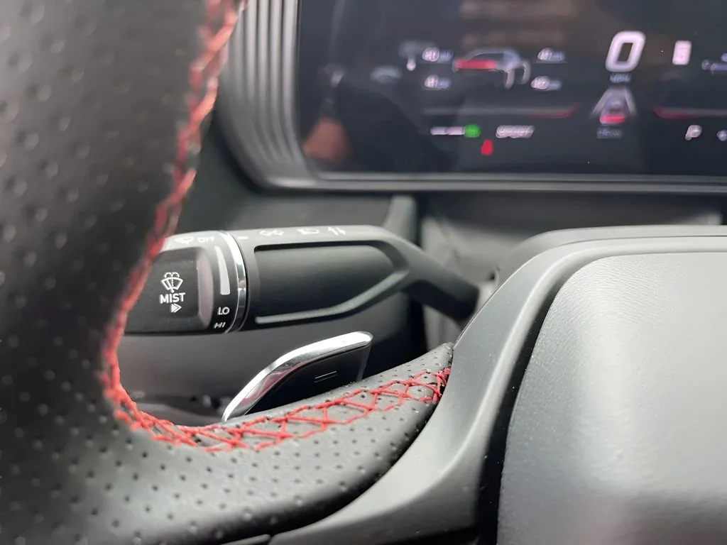 New 2025 Diamond Black Crystal Pearlcoat Dodge R/T image 28