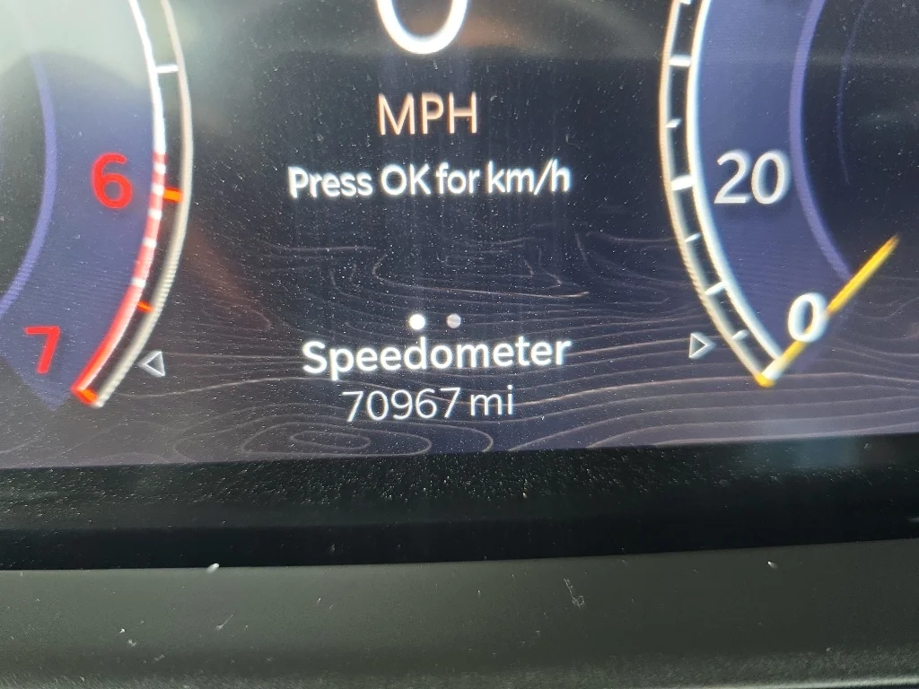 Used 2022 Bright White Jeep Overland image 9