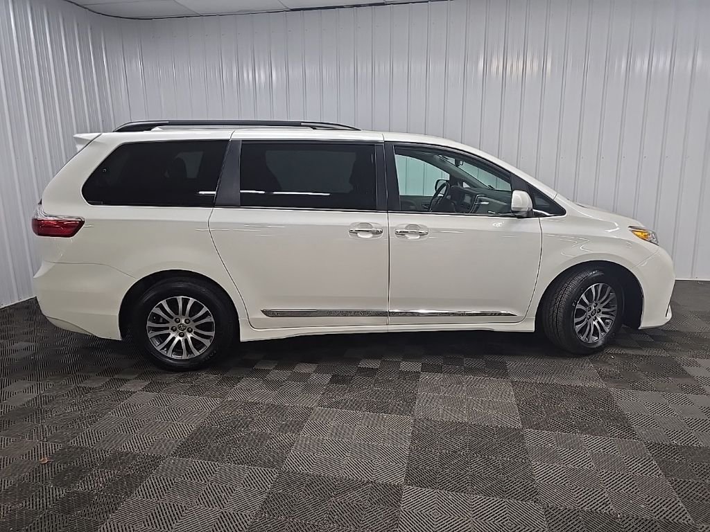 Used 2020 White Toyota XLE image 2