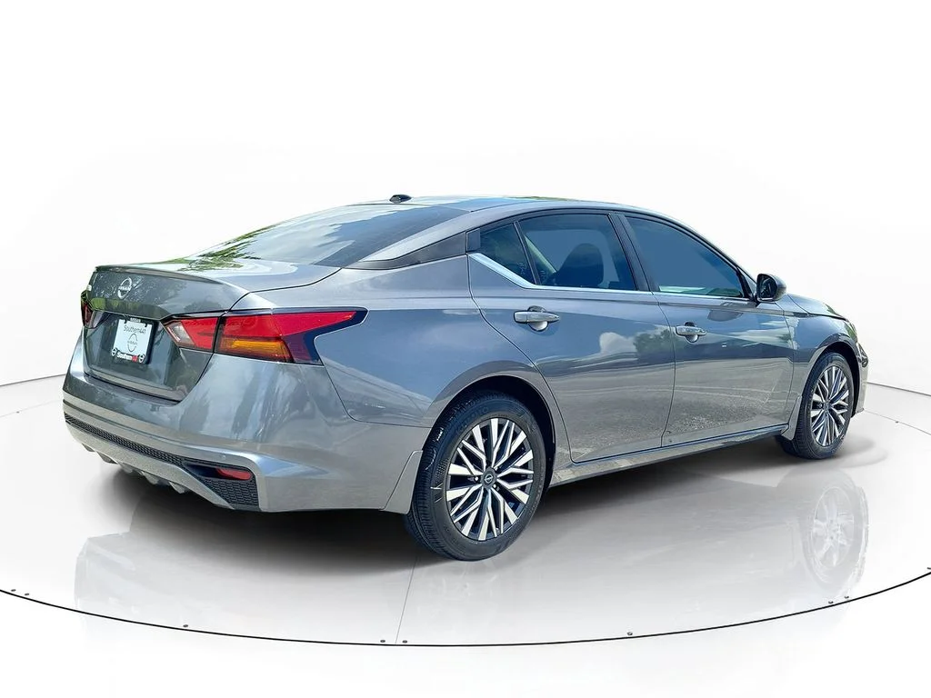 New 2026 Gray Nissan 2.5 SV image 7