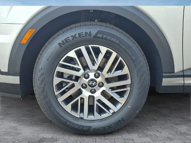 New 2027 Silver Hyundai SEL image 8