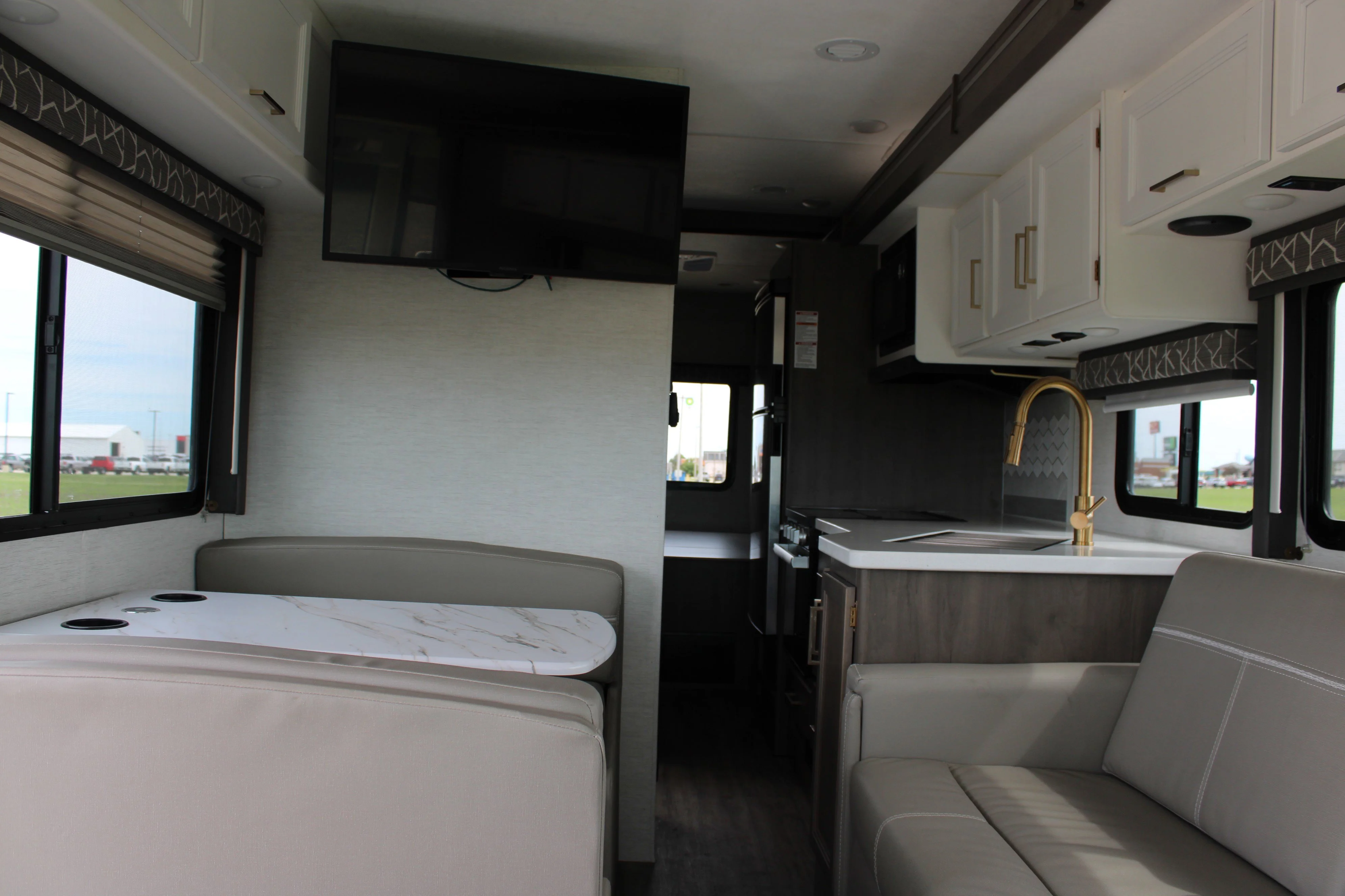 Used 2023 White Ford  image 12
