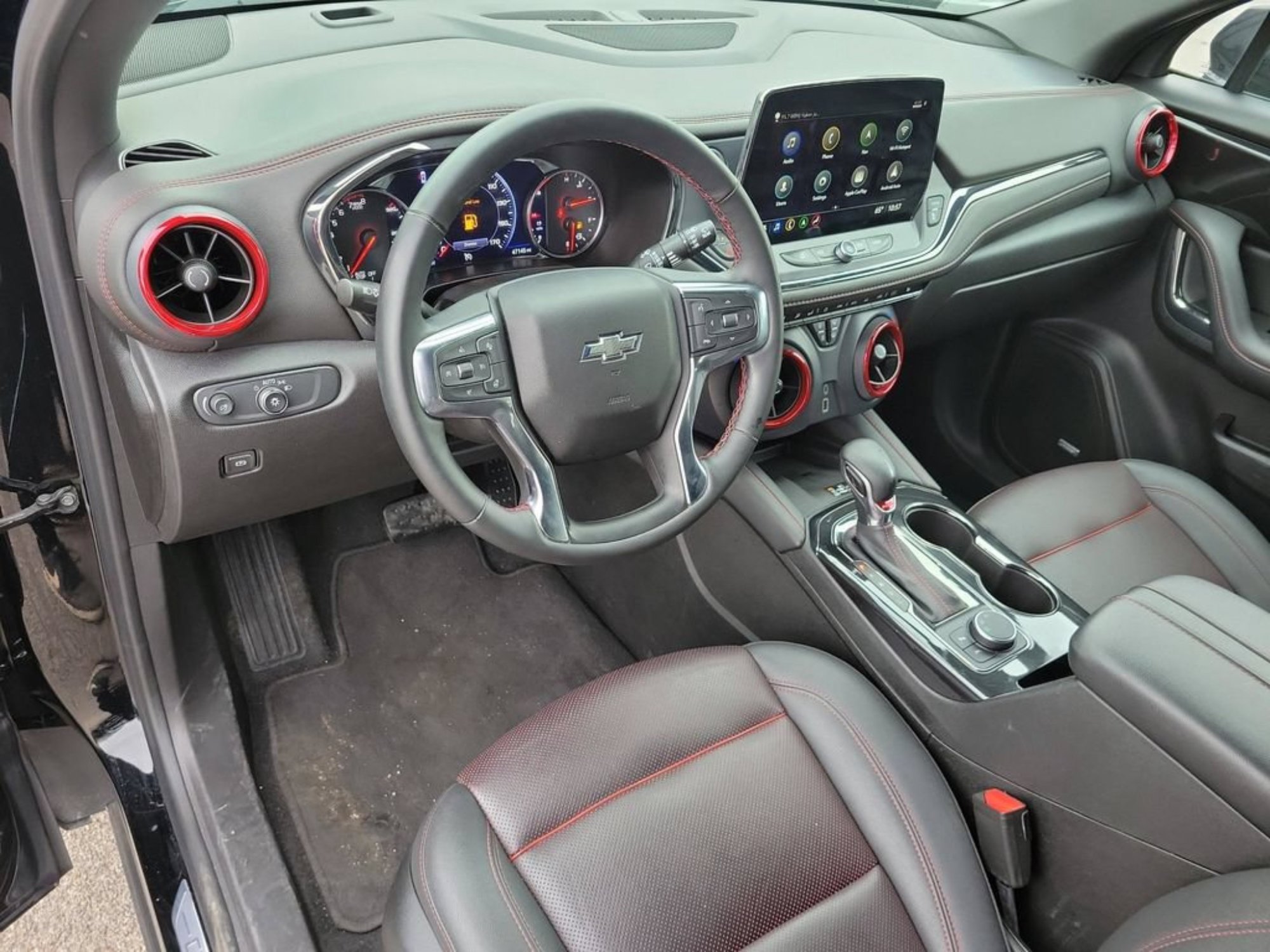 Used 2025 Black Chevrolet RS image 8