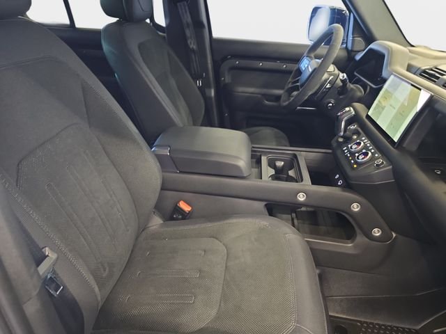 Used 2022 Black Land Rover  image 12