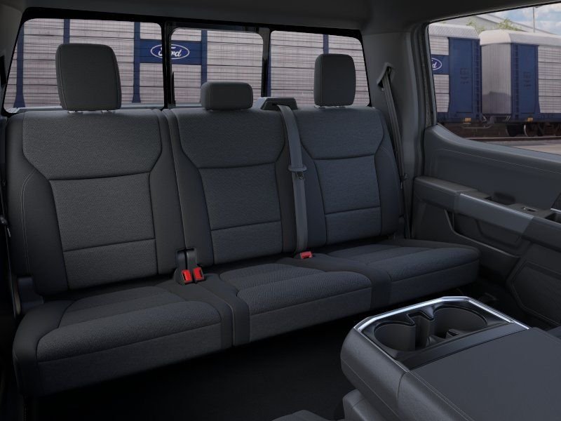 New 2026 Carbonized Gray Metallic Ford XLT image 12