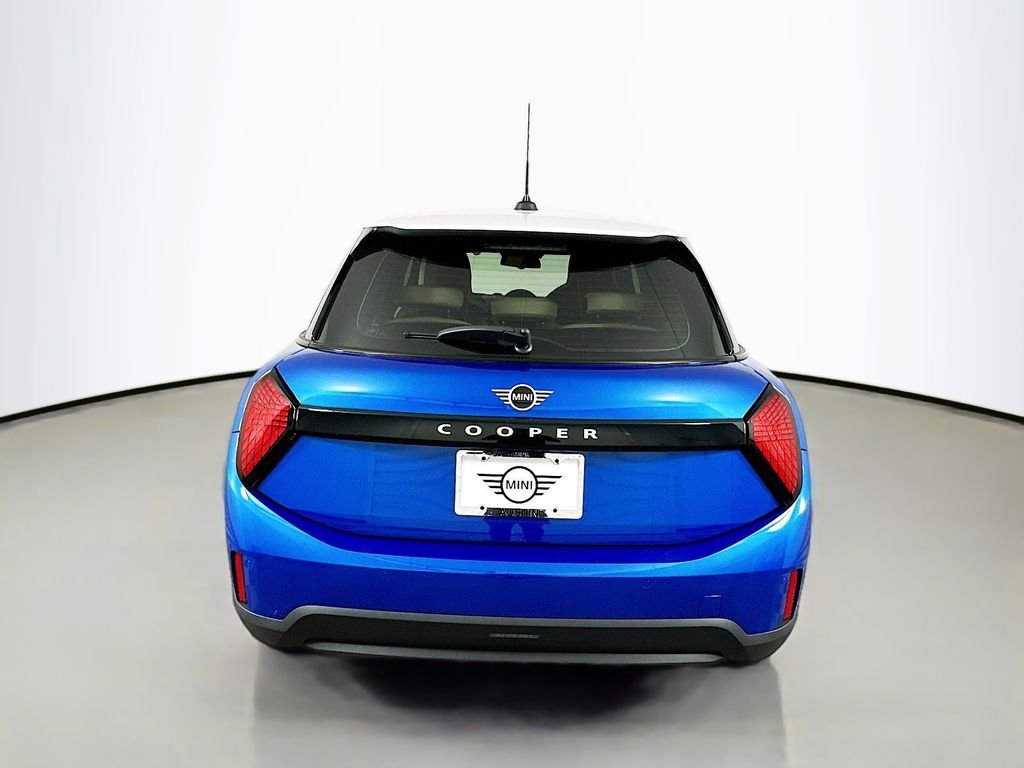Certified Used 2025 Blue MINI Signature Plus image 6