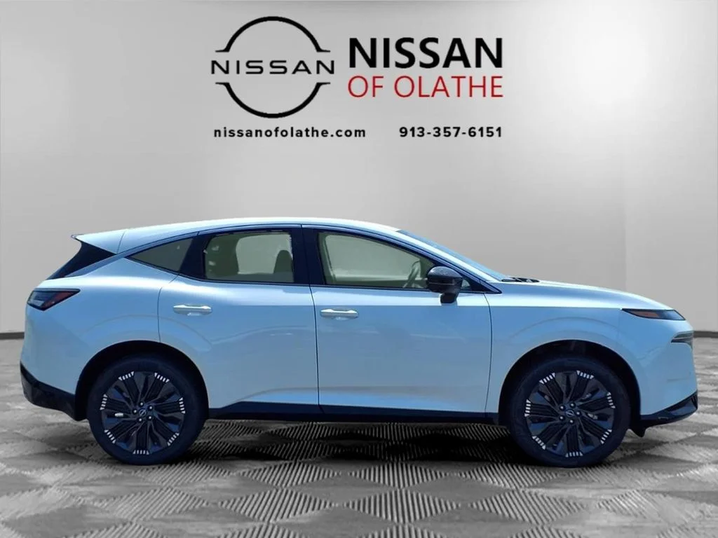 New 2026 Everest White Pearl TriCoat Nissan Platinum image 29