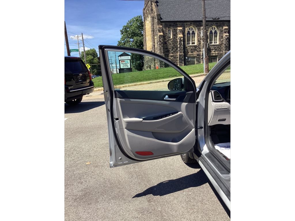 Used 2020 Silver Hyundai SEL image 16