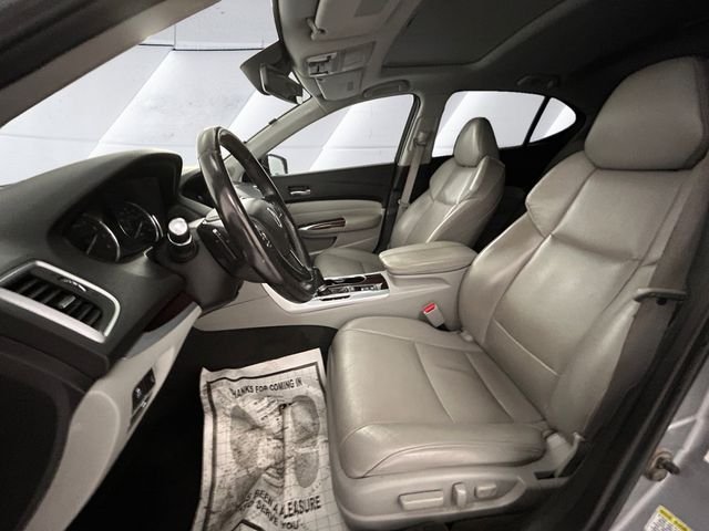 Used 2017 Silver Acura 2.4L image 7
