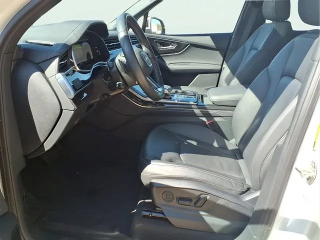 Used 2025  Audi Premium Plus image 21