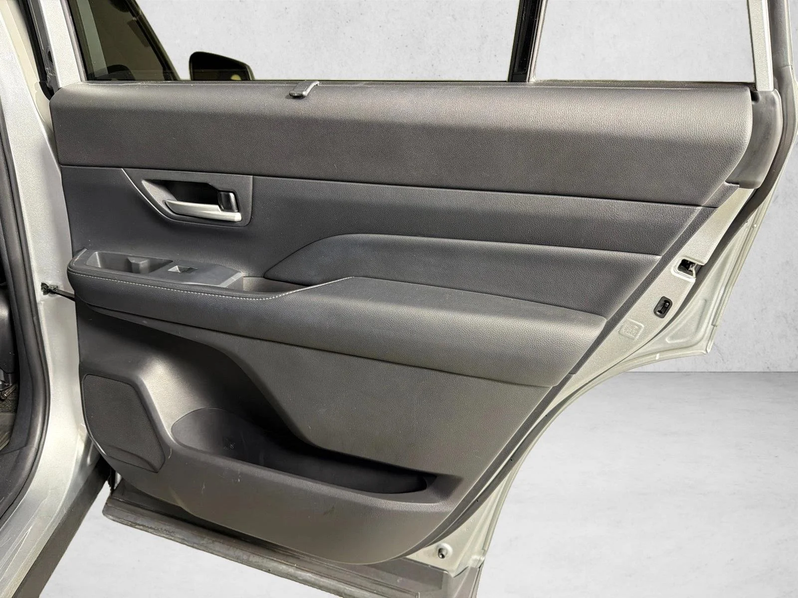 Used 2024 Silver Toyota XLE image 17