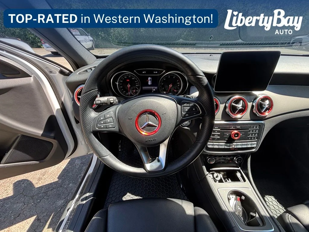 Used 2019 White Mercedes-Benz GLA 250 image 13