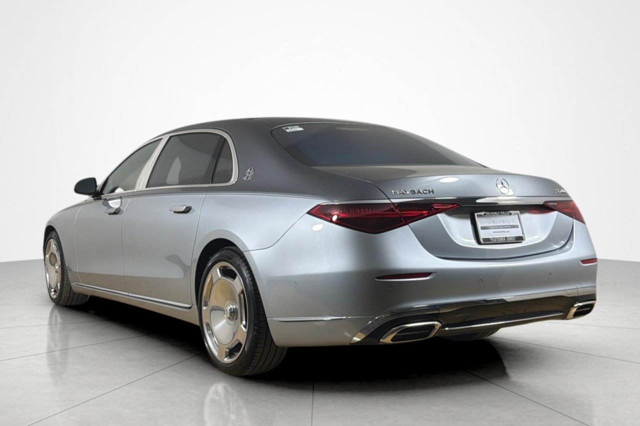 Certified Used 2024 Cirrus Silver Metallic Mercedes-Benz Maybach S 580 image 3
