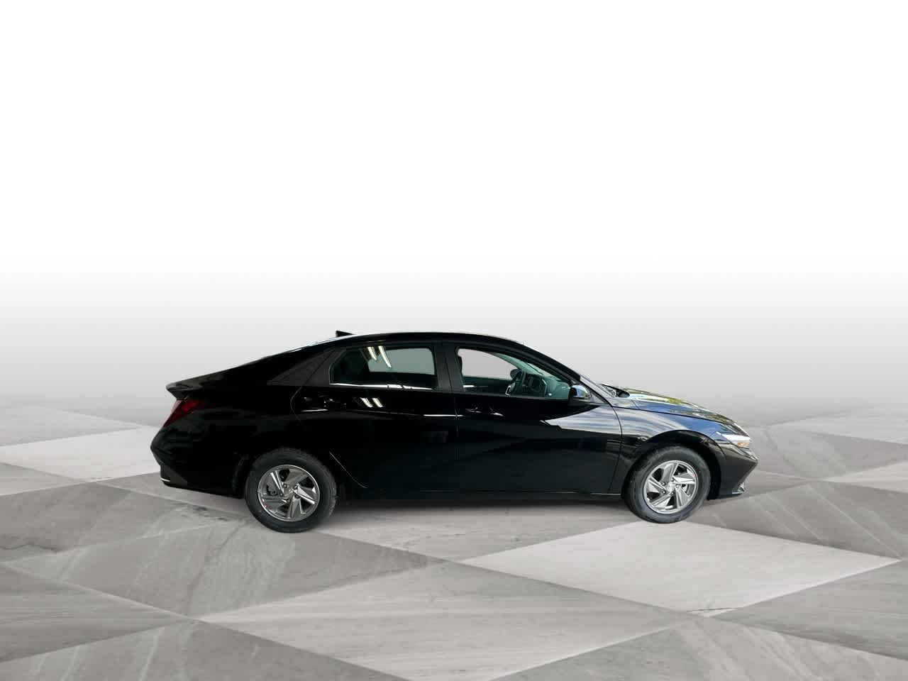 New 2026 Abyss Black Hyundai SE image 9