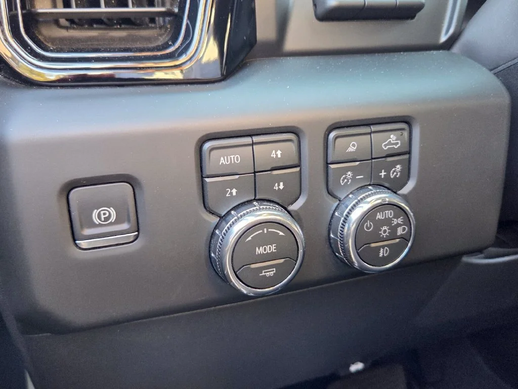 Used 2026 Summit White GMC AT4X image 28