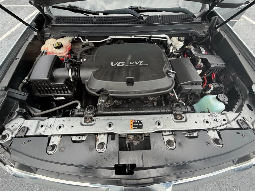 Used 2019 Gray Chevrolet Work Truck image 16