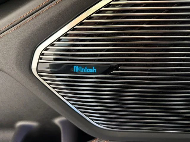New 2026 Black Jeep Summit image 18