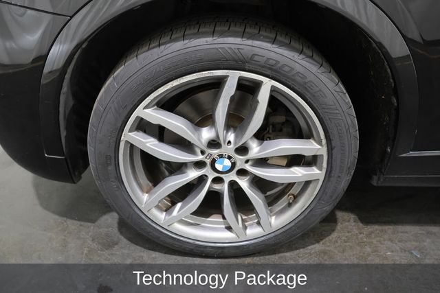 Used 2015 Black BMW xDrive28i image 10