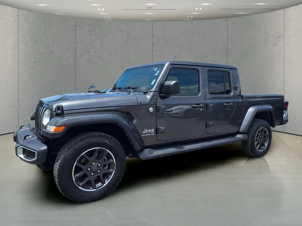 2022 Jeep Gladiator Overland's photo
