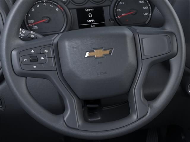 New 2026 Summit White Chevrolet WT image 19