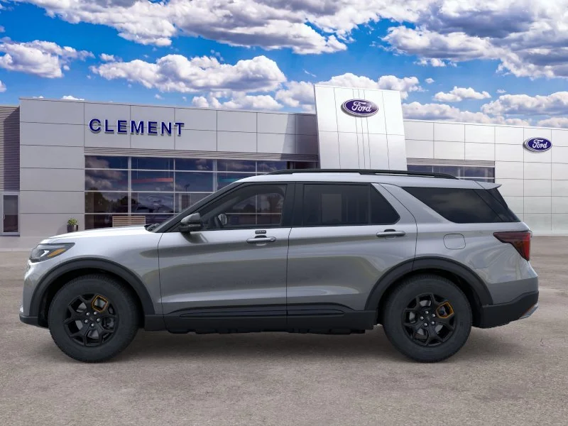 New 2026 Carbonized Gray Metallic Ford Tremor® image 3