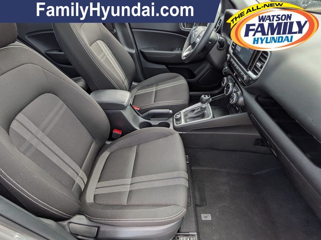 2025 Hyundai Venue SEL - Photo 26