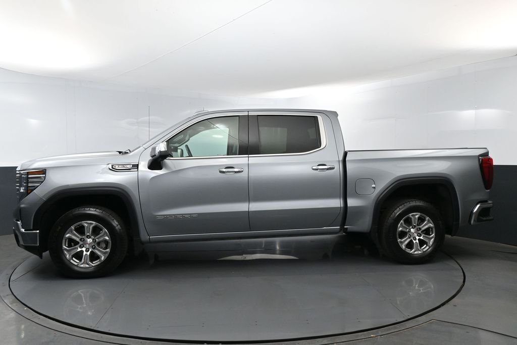 Used 2025 Silver GMC SLT image 23