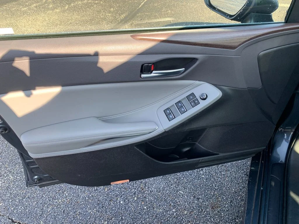 Used 2021 Gray Toyota XLE Plus image 12