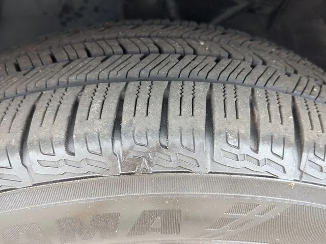 Used 2018 Blue Subaru 2.5i image 11