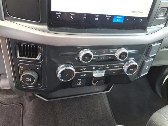 Used 2025 White Ford XLT image 27