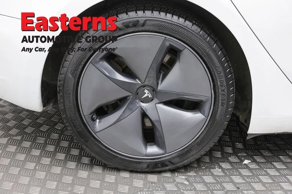 Used 2019 White Tesla Long Range image 23