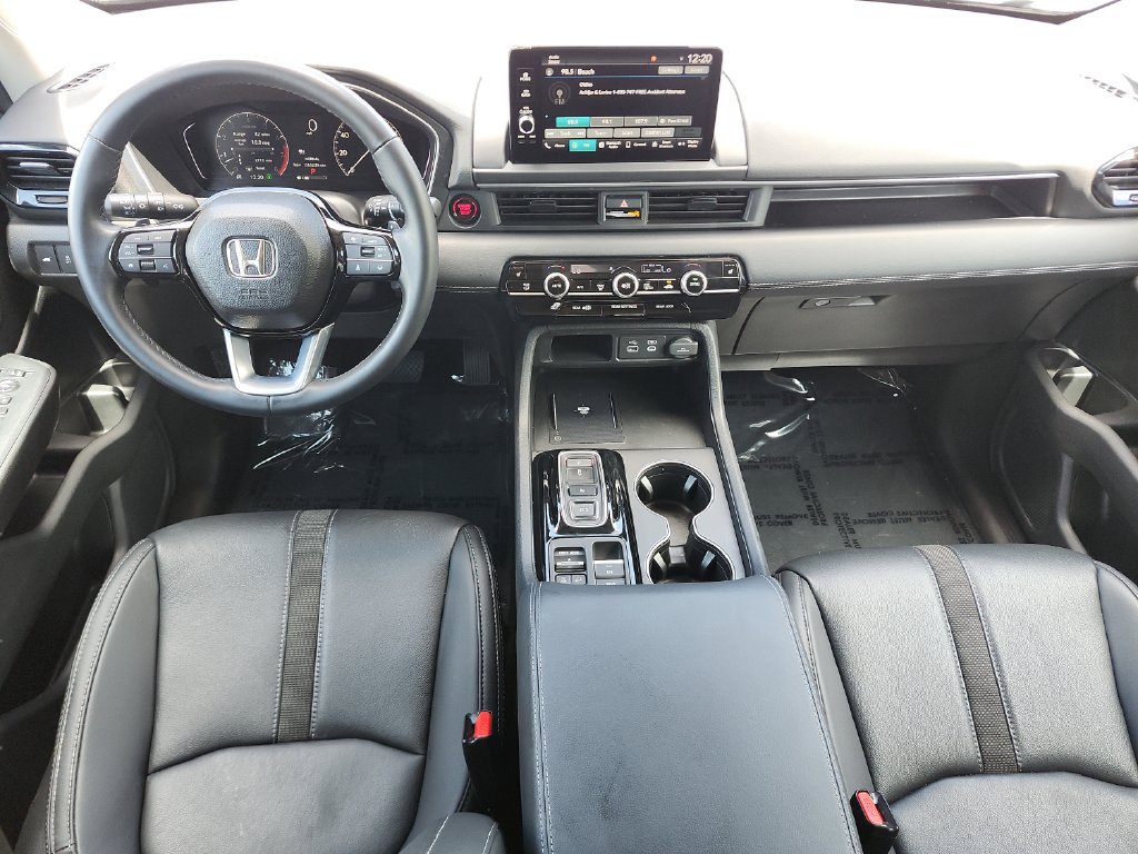 Used 2025  Honda EX-L image 16