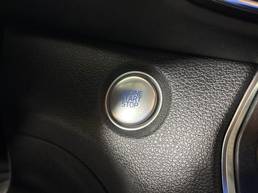 Used 2020 Red Hyundai SEL image 19