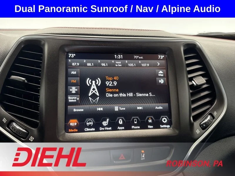 Used 2022 Silver Jeep Trailhawk image 30