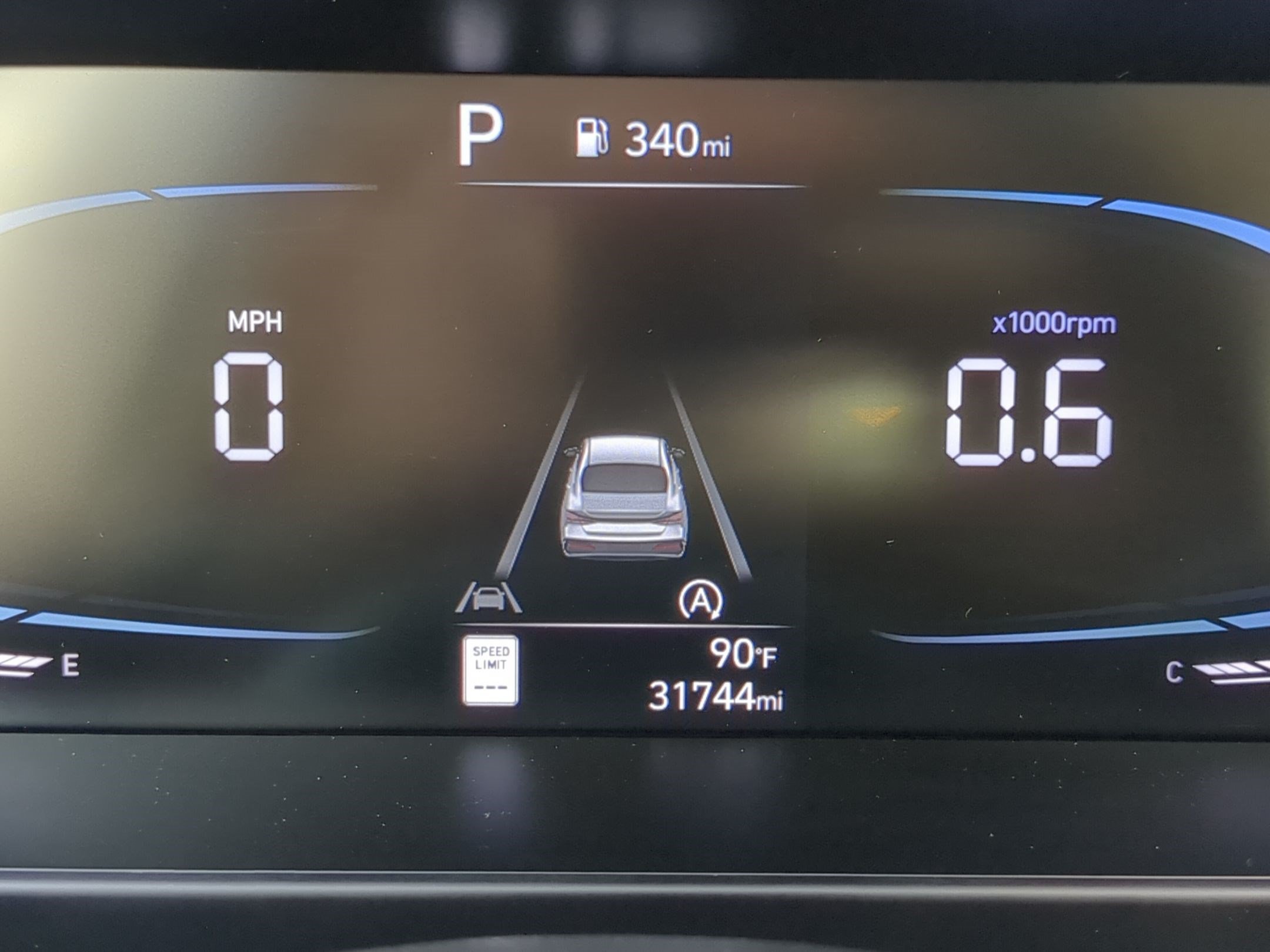 2024 Hyundai Elantra SE - Photo 20
