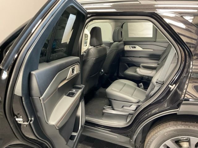 New 2026 Agate Black Metallic Ford Active image 19