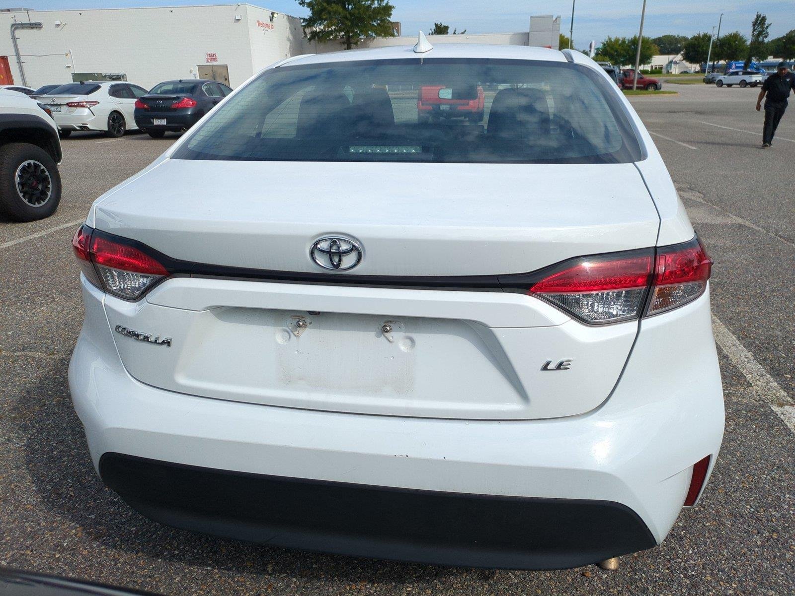 Used 2024  Toyota LE image 5