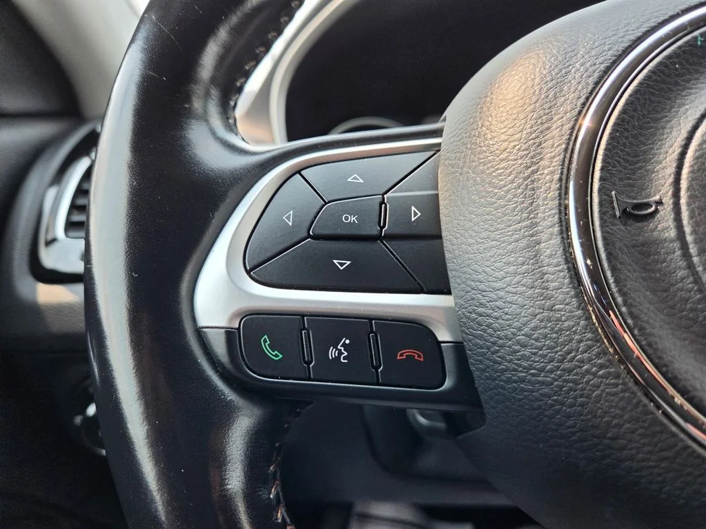 Used 2019 White Clearcoat Jeep Limited image 16
