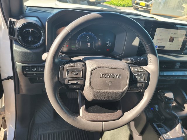 Used 2024 White Toyota Base image 30