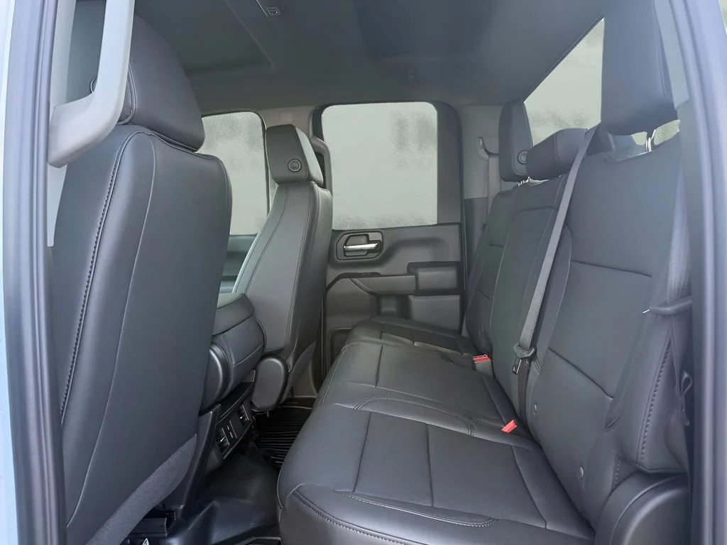 New 2026 Summit White GMC Pro image 24