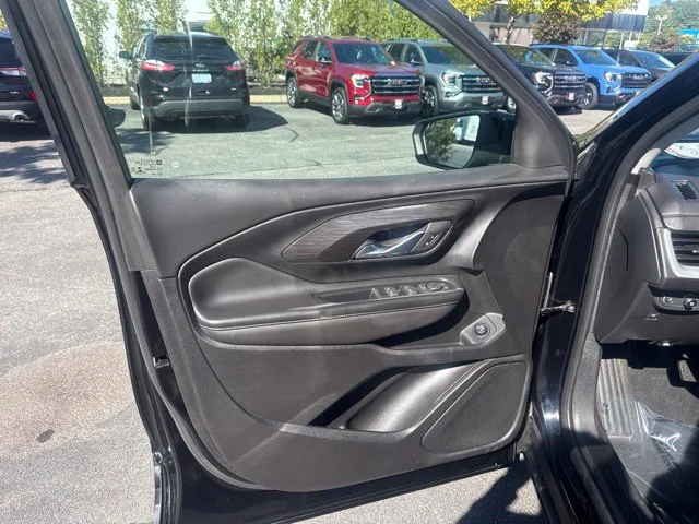 Used 2023 Black GMC SLE image 10