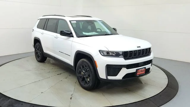 New 2026 Bright White Clear-Coat Exterior Paint Jeep Altitude image 14