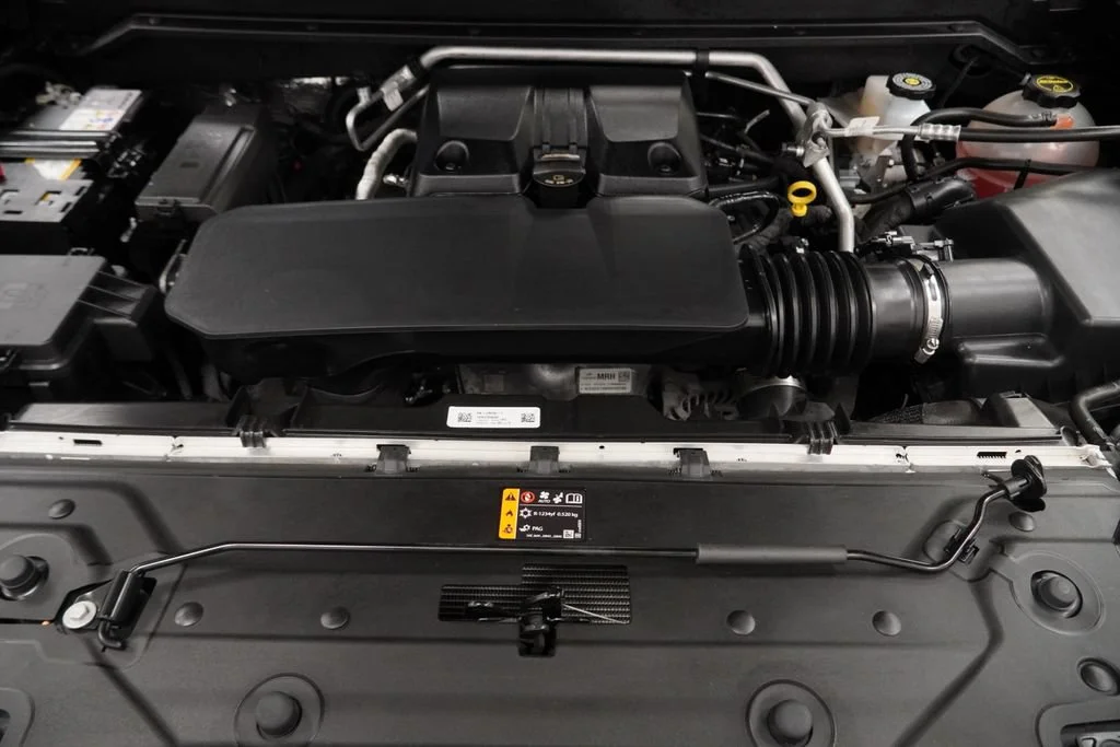 Used 2024 Black Chevrolet Z71 image 40